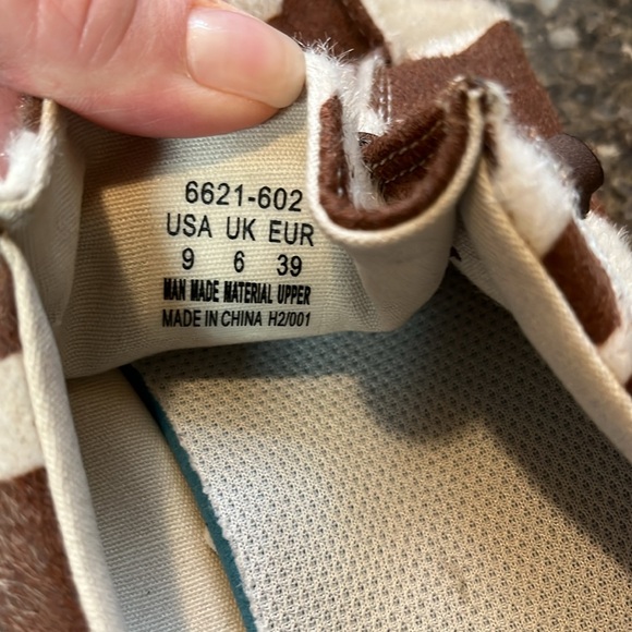 Cow print Hola Brand Loafers - Picture 5 of 6